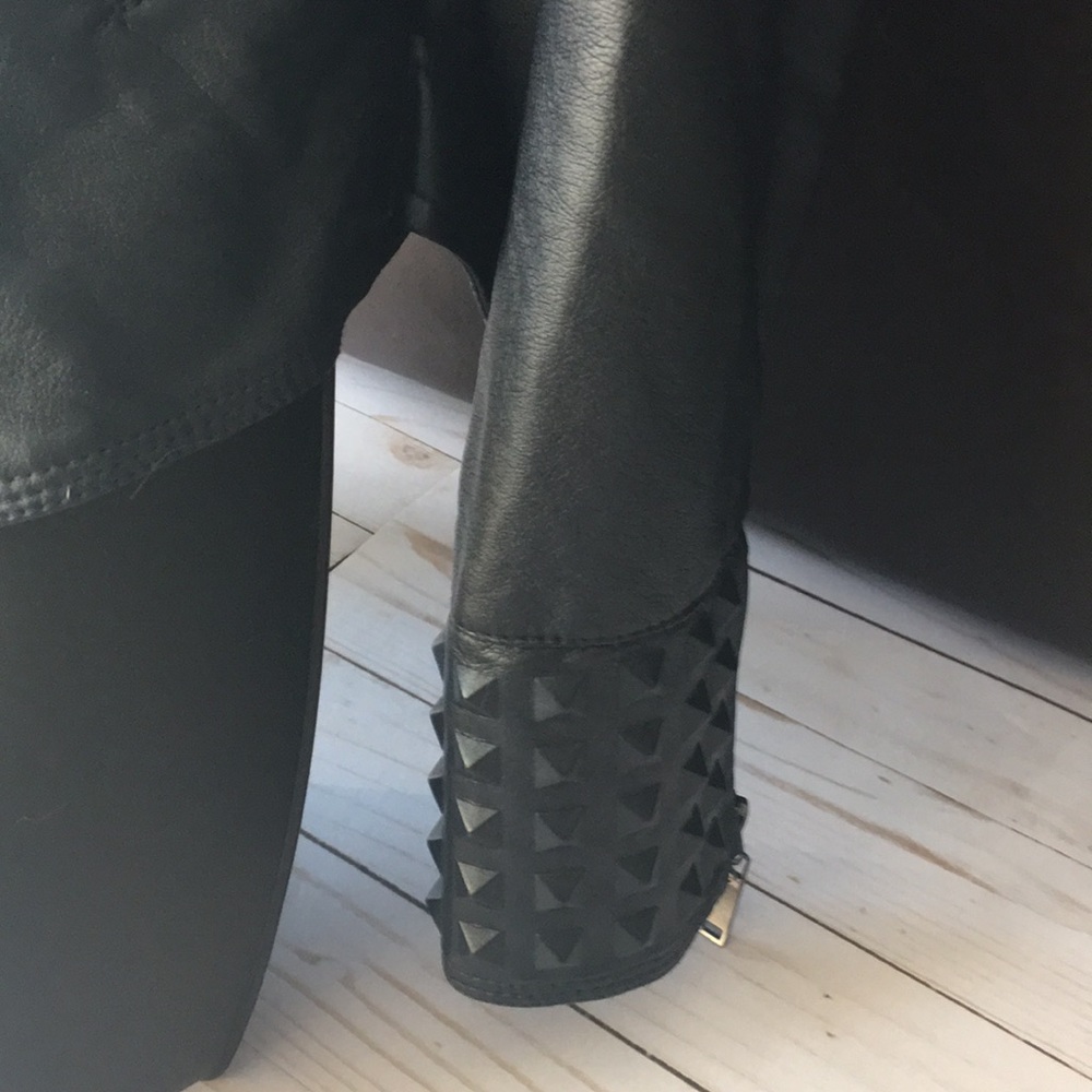 Jacket - Picture 2 of 6